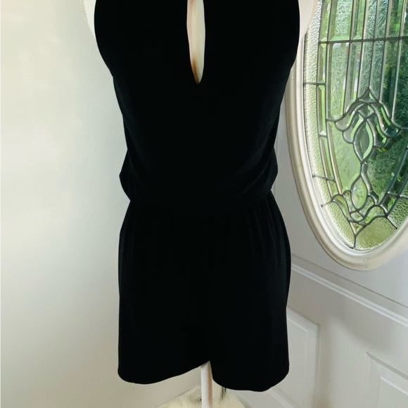White House Black Market Black Romper SZ XS EUC - Picture 8 of 11